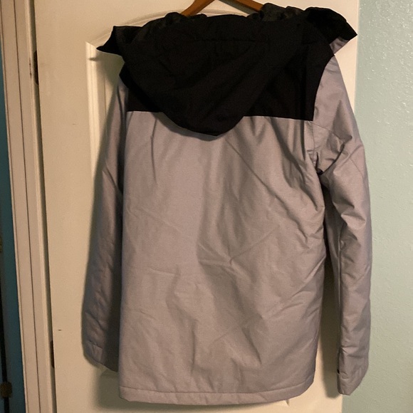 Mens Quicksilver Ski/Snowboard Jacket - Picture 5 of 5